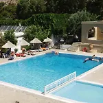 Ilyssion Otel 2*
