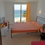 Ilyssion Hotel 2*