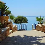 Hotel Ilyssion