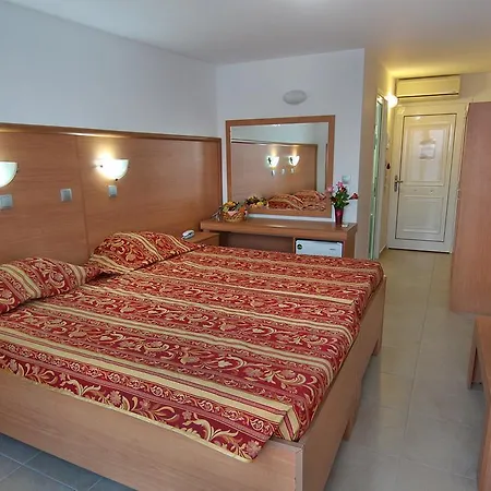 Ilyssion Hotel