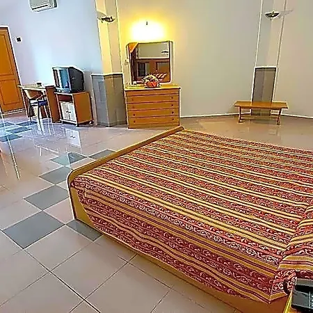 Ilyssion Hotel 2*