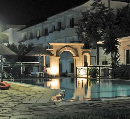 Ilyssion Hotel 2*