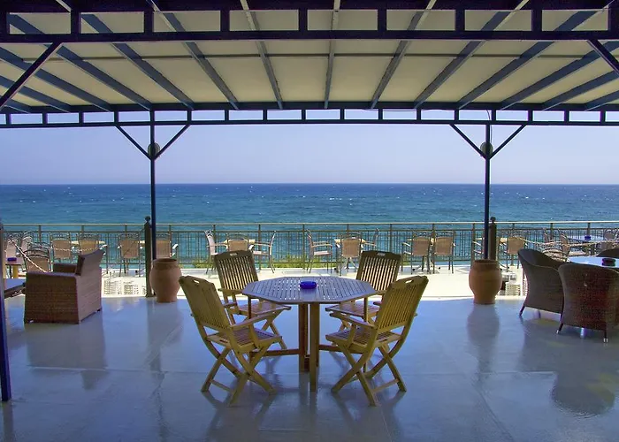 Ilyssion ホテル 2*